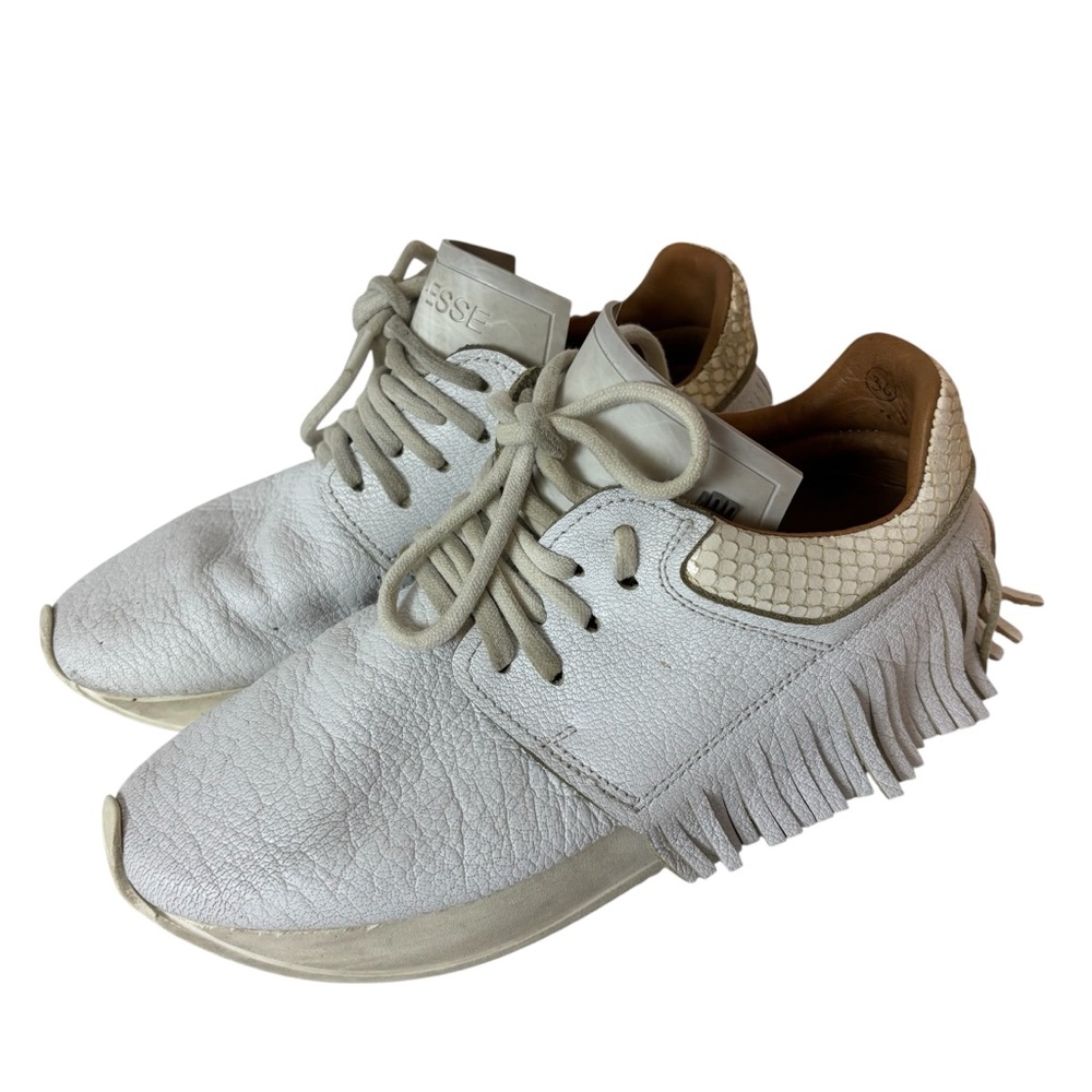 Esseutesse Fringe Sneakers white women’s size US 6 EU 36 - Picture 3 of 11
